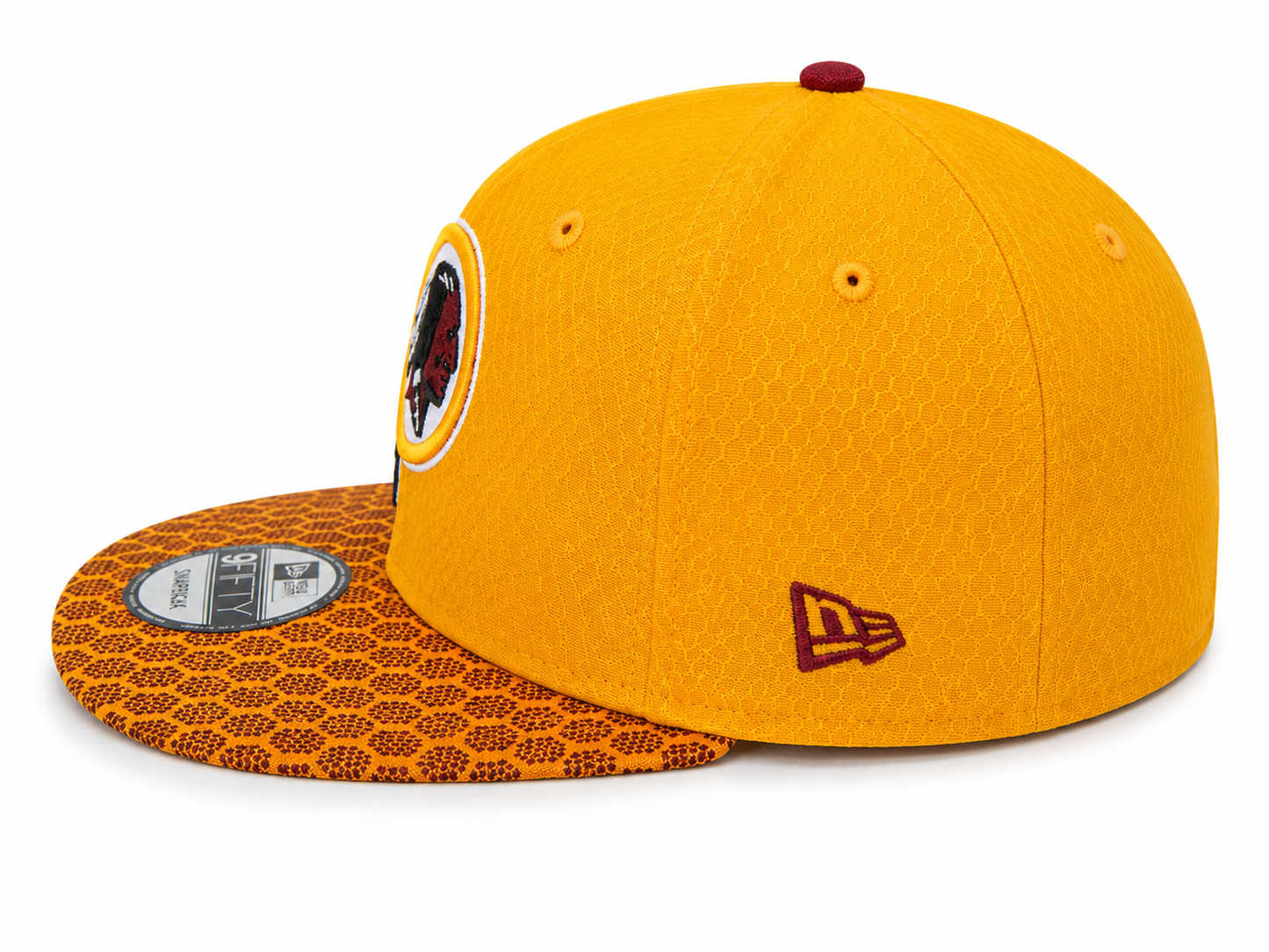 New Era 9Fifty Washington Redskins Hex Bill Trucker Snapback – Rare
